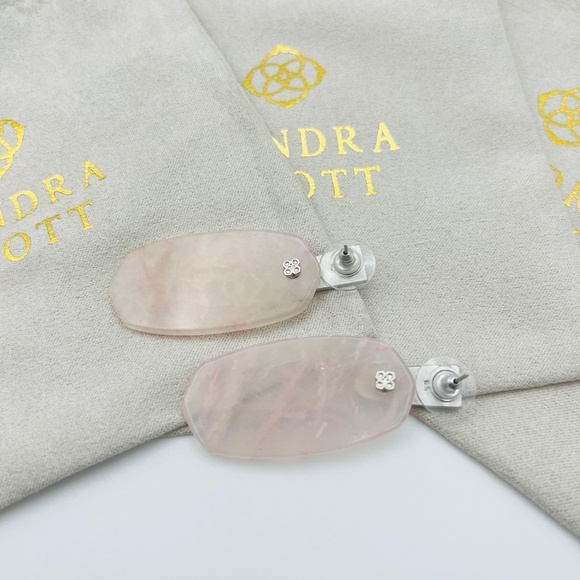 Kendra Scott Aragon Rose Quartz Drop Earrings in Silver - Picture 4 of 4